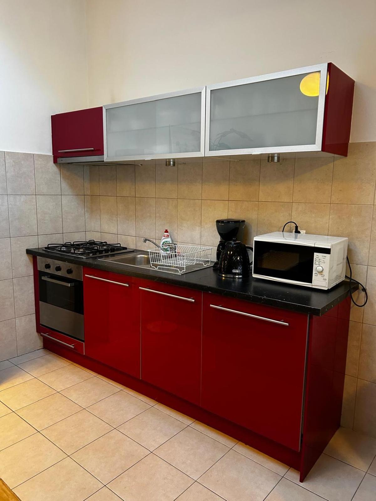 Golden With Lift - Old Town Apartment *