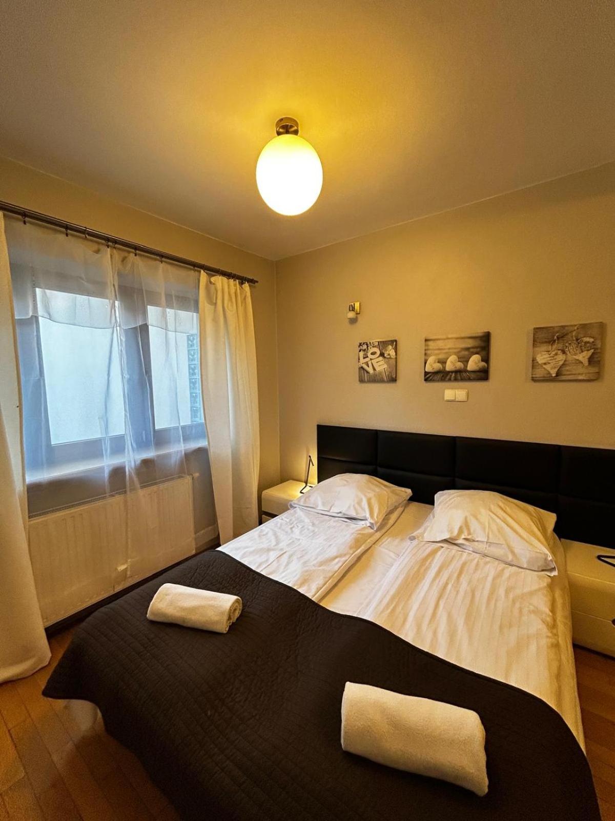 Golden With Lift - Old Town Apartment Krakau