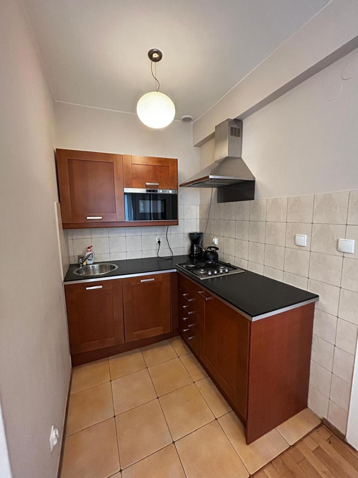 Golden With Lift - Old Town Apartment *